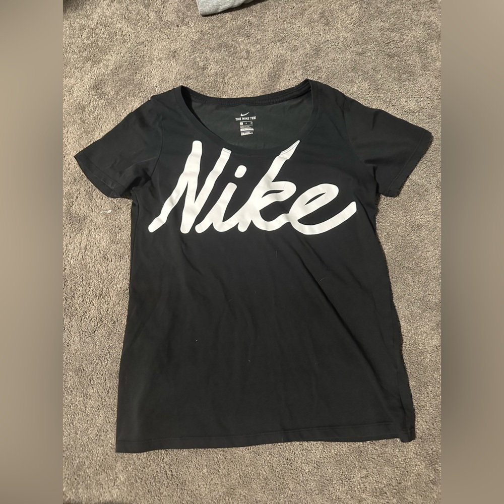 Nike T Shirt